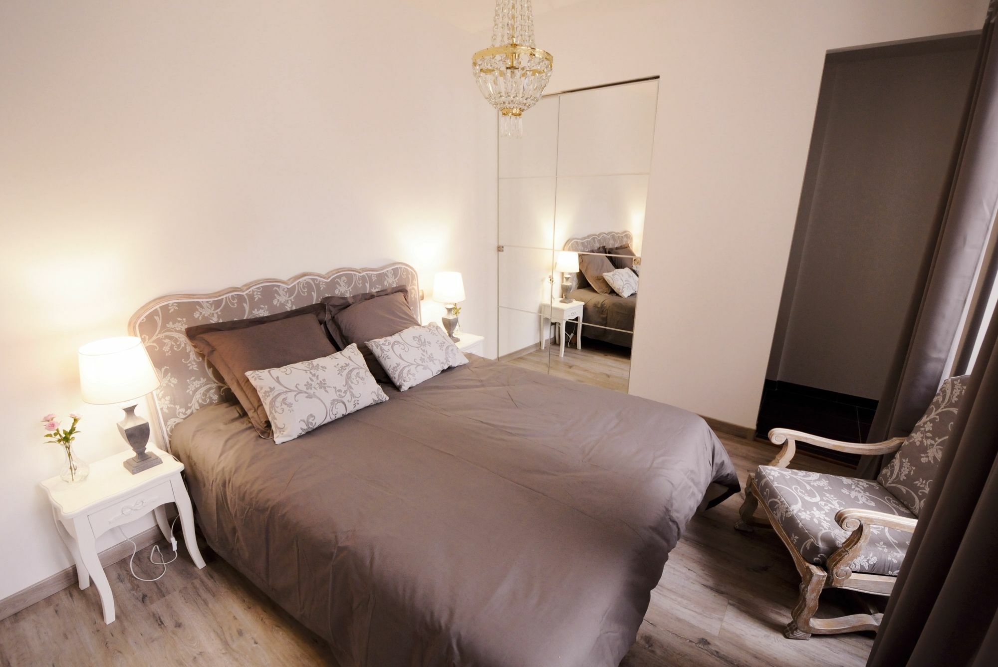 Le Beau Carnot - Appartement En Hypercentre De Beaune Beaune (Cote d'Or) Exterior foto
